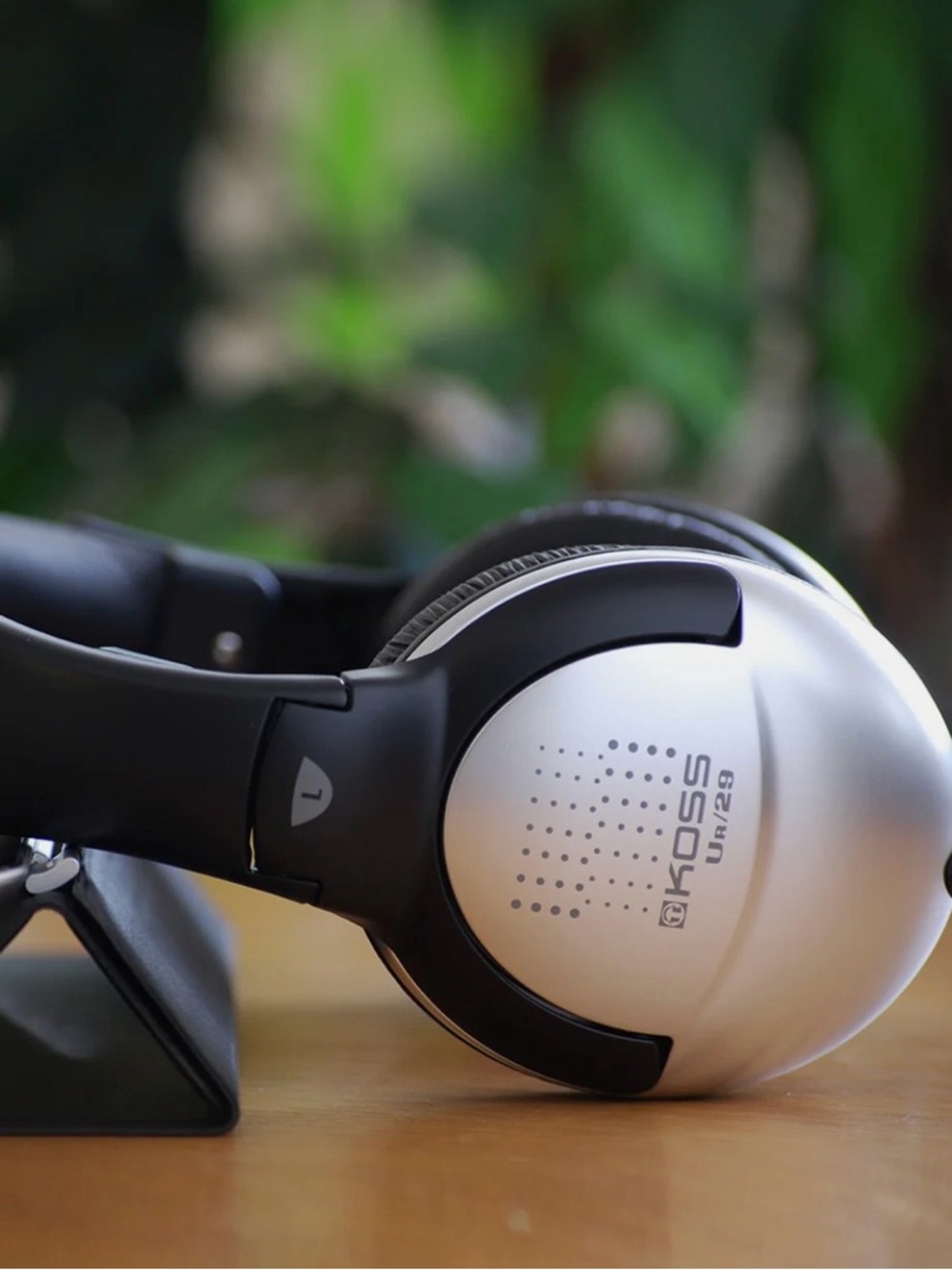 UR29 Over-Ear Headphones - Silver